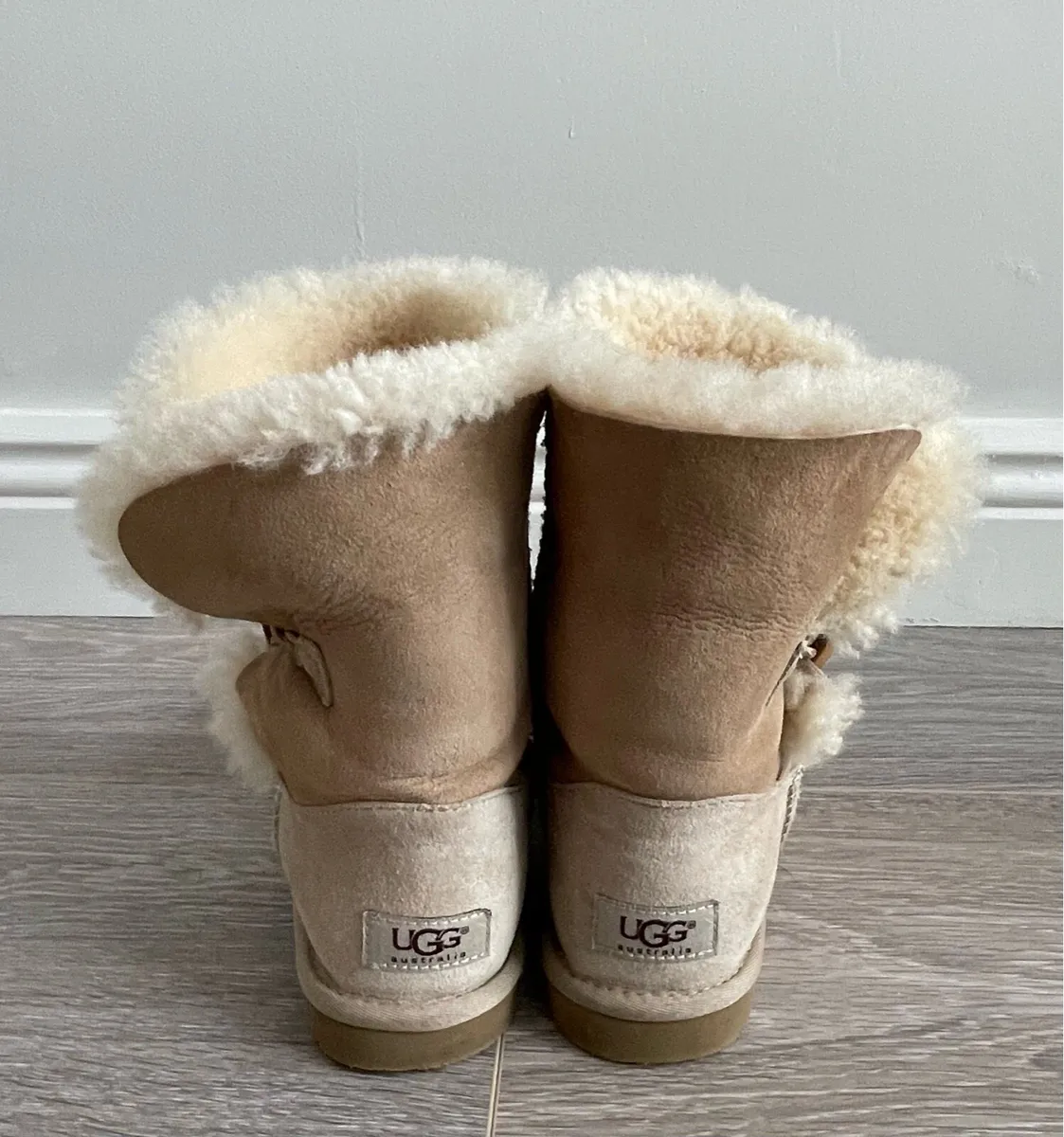 Genuine Uggs: Size 4.5 - Image 2