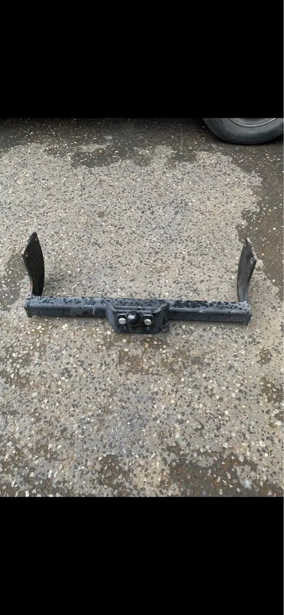 Transit MK 7 Chassis Cab Tow Bar - Image 1