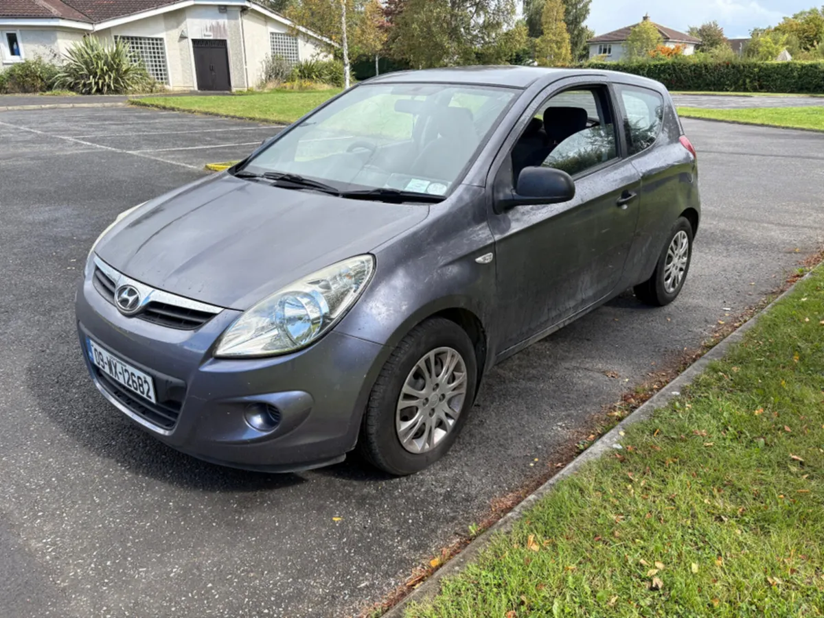 Hyundai i20 CLASSIC 76BHP 3DR - Image 2