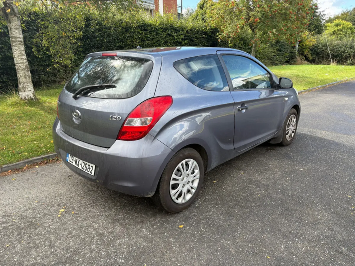 Hyundai i20 CLASSIC 76BHP 3DR - Image 3