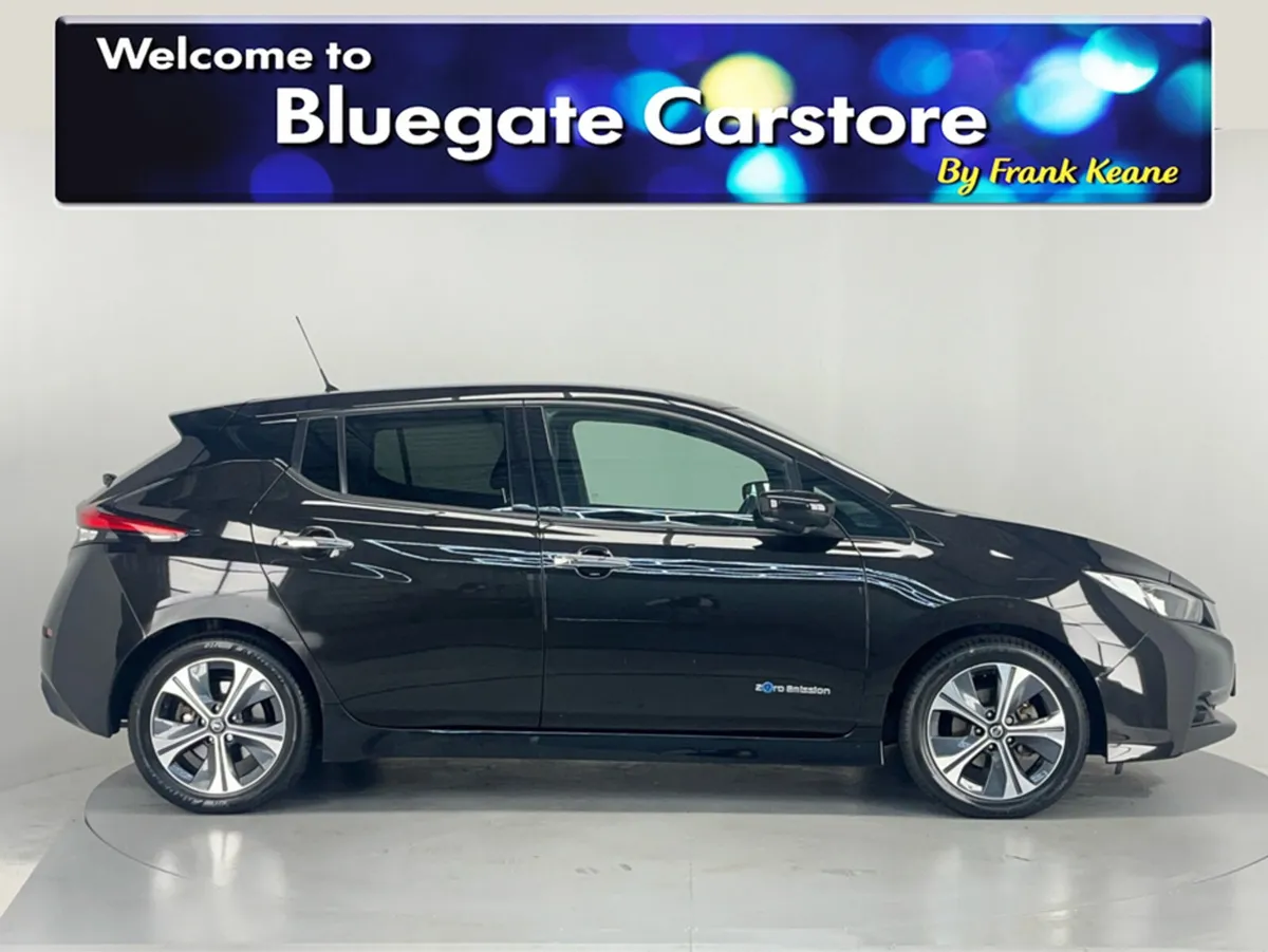 Nissan Leaf 40kWh TEKNA 5DR** **BOSE SOUNDSYSTEM** - Image 3