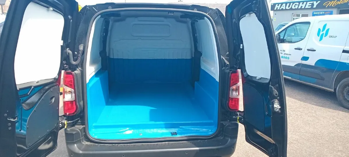 Vauxhall Combo 2024 - Image 3