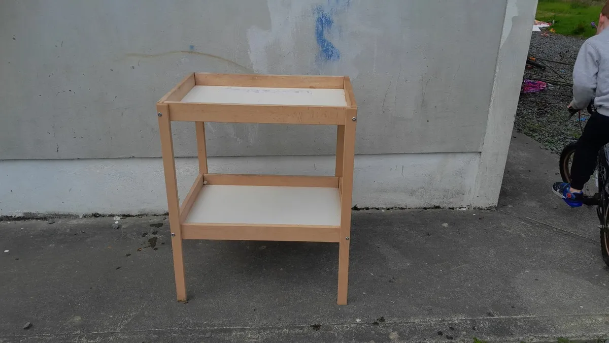 Baby changing table - Image 4