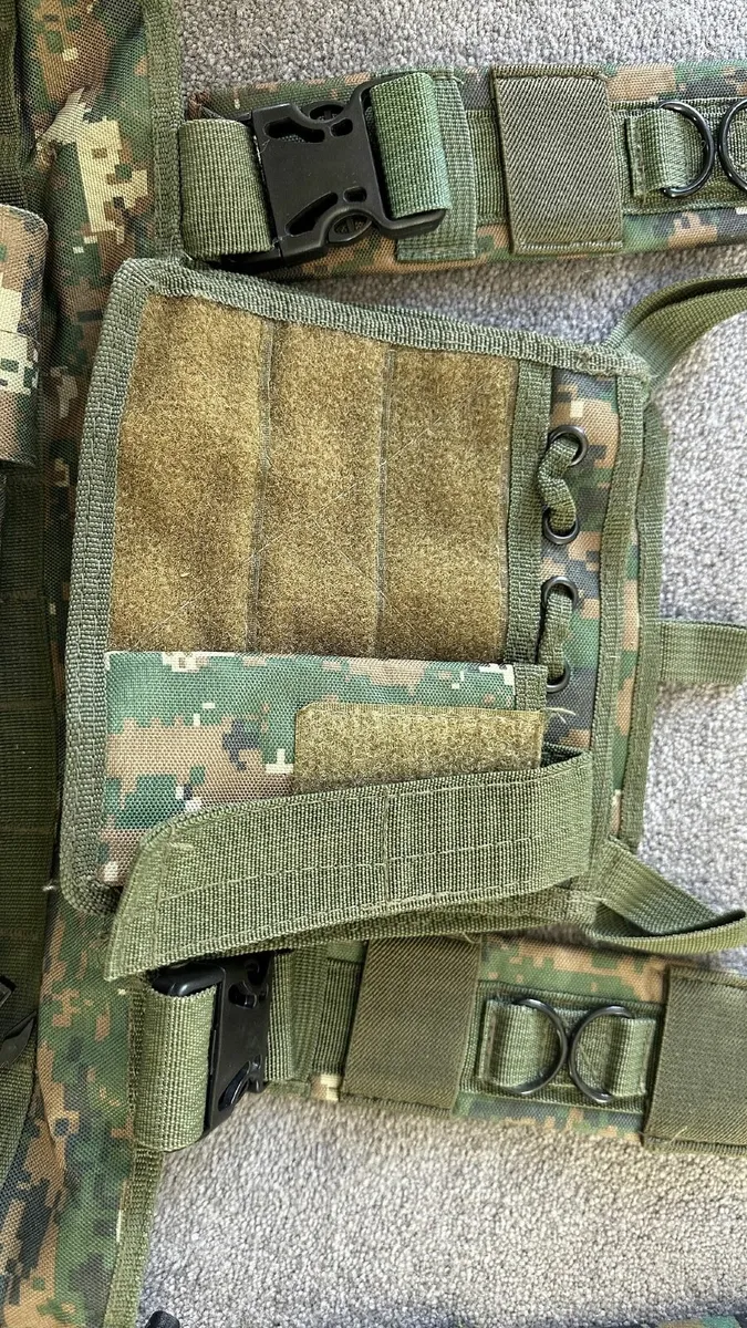 airsoft tactical trousers and vest - Image 4