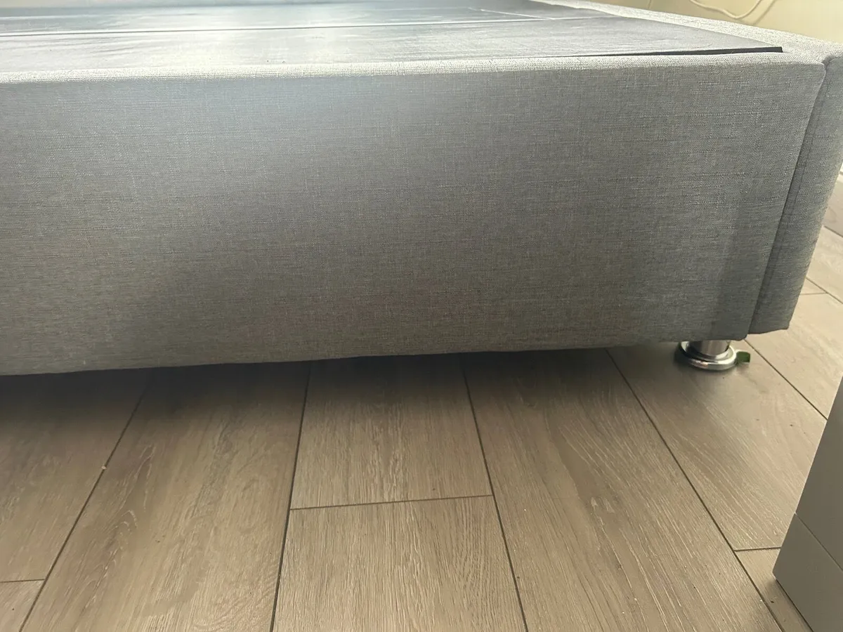 Double bed - Image 4