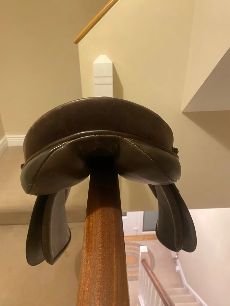 17.5 Berney bros brown leather Jumping  saddle - Image 2