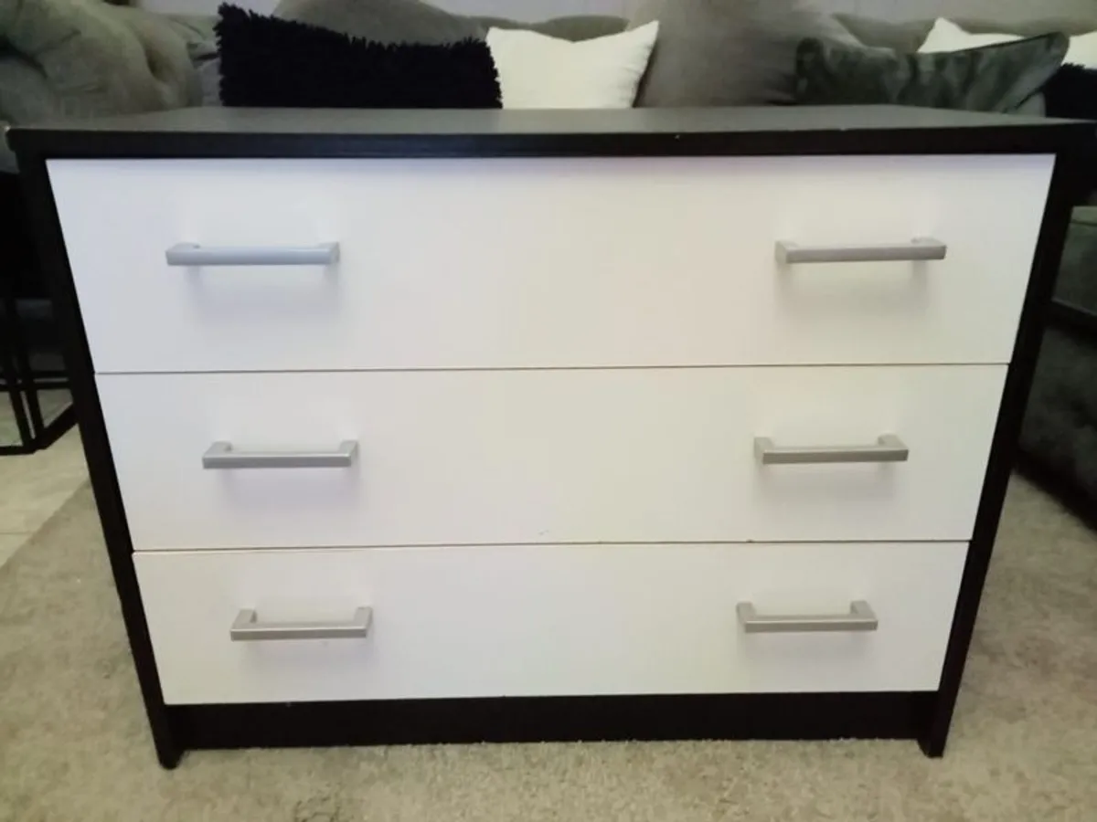 locker and chest of drawers and glass nest of tables - Image 3