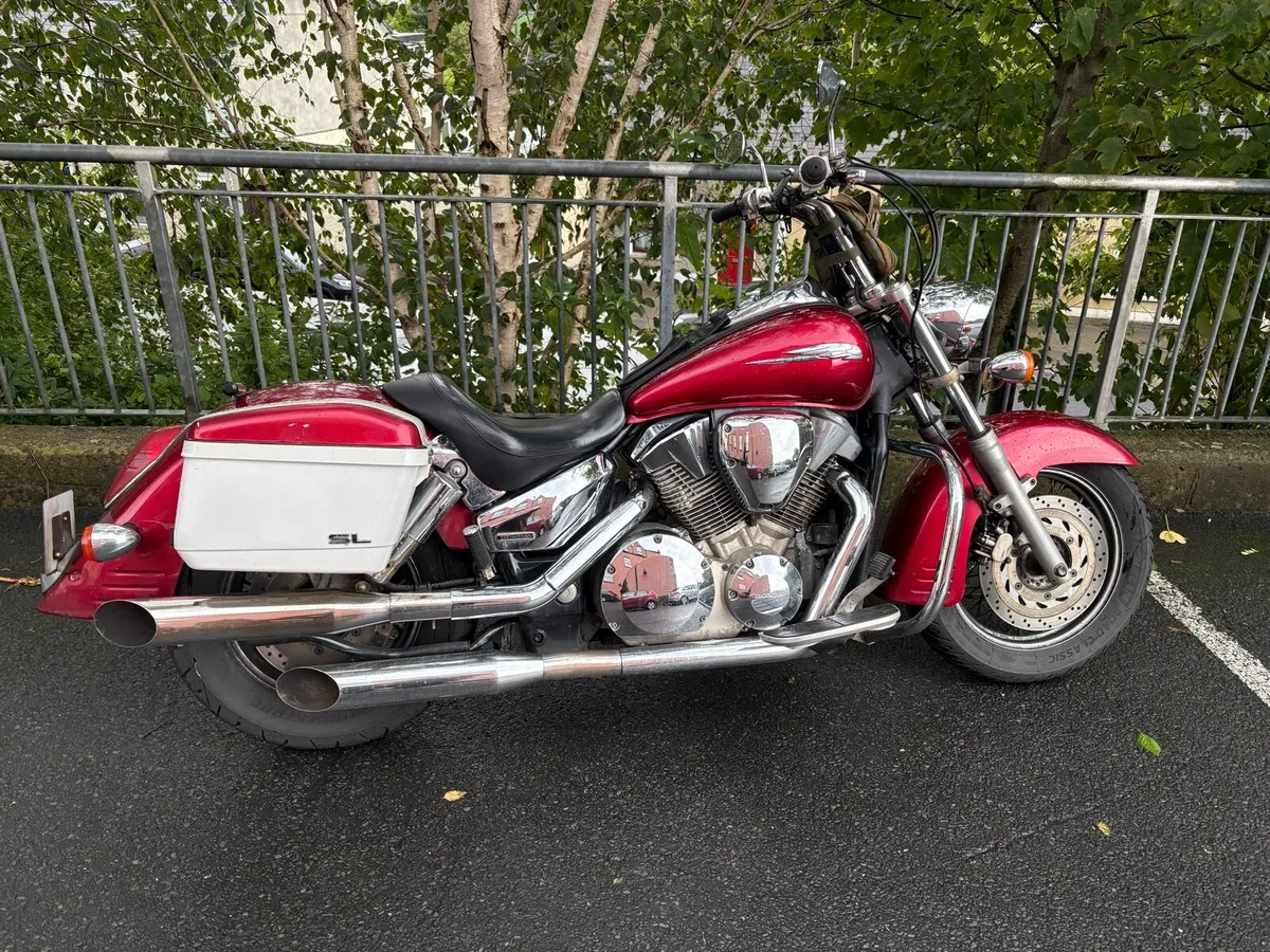 Honda VTX 1300 - Image 1