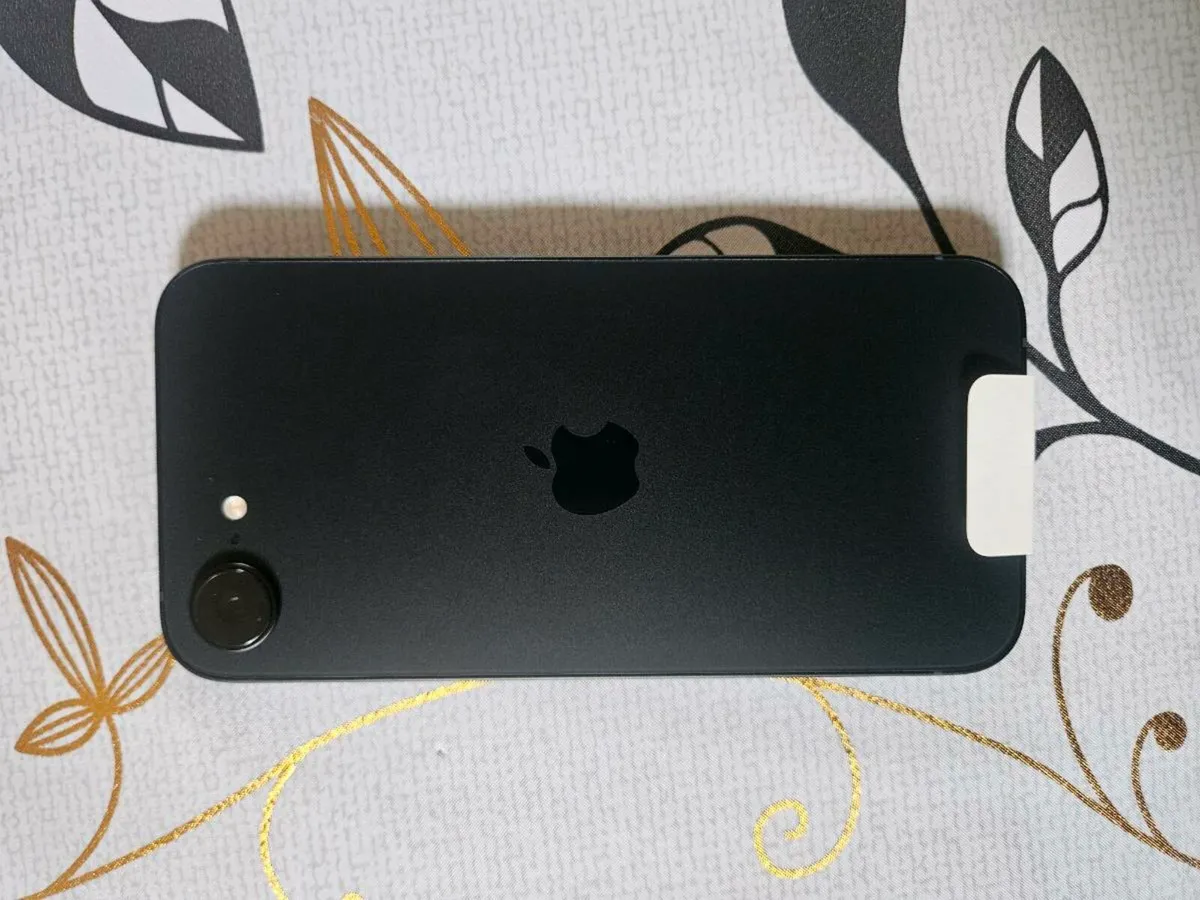Iphone 16e 128gb black - Image 2