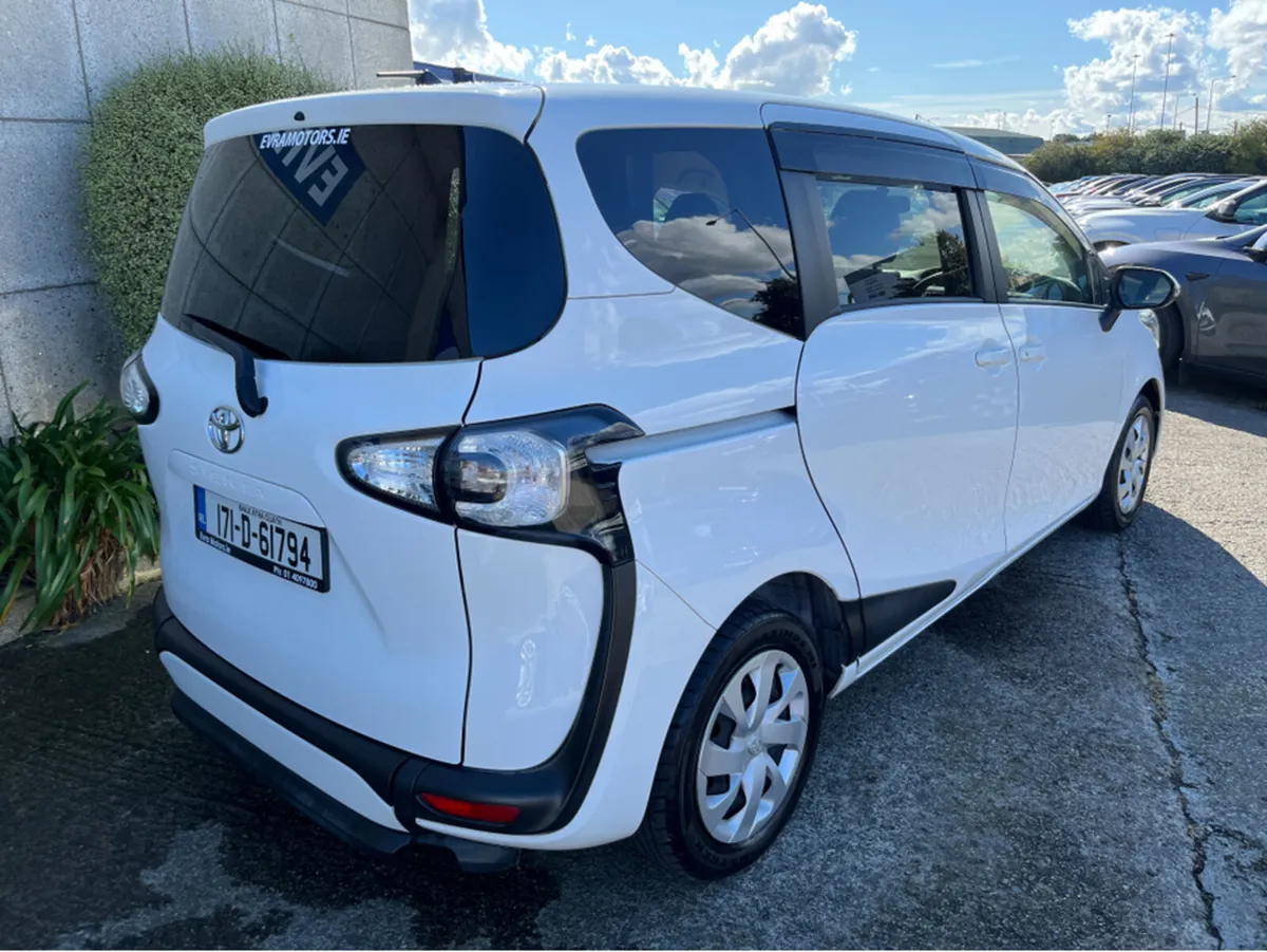Toyota Sienta AUTOMATIC 1.5 PETROL *ELECTRIC WHEEL - Image 4