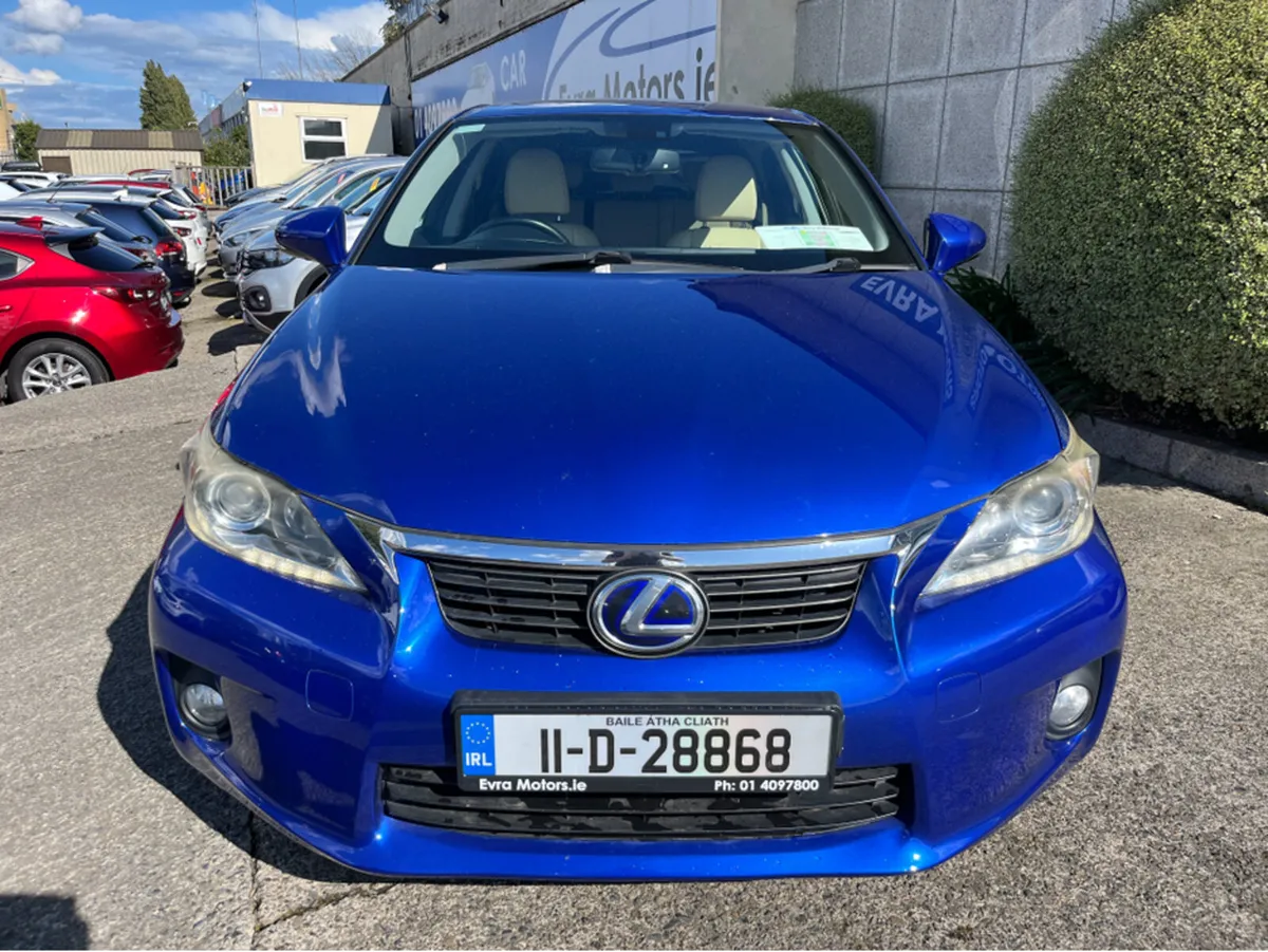 Lexus CT DYNAMIC AUTOMATIC HYBRID 1.8 PETROL //FUL - Image 2