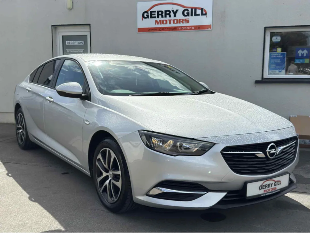 Opel Insignia GRAND SPORT SC 1.6 13 136PS 5DR - Image 1