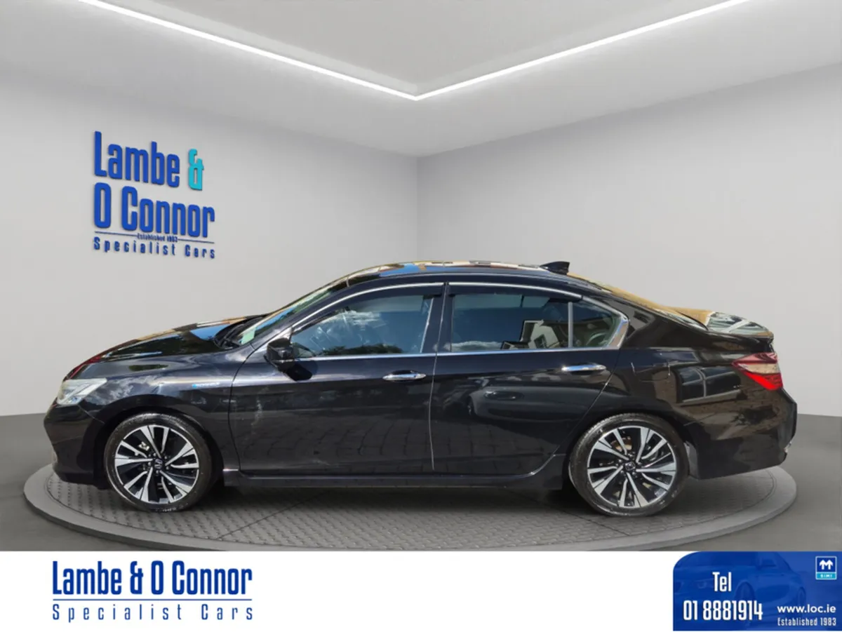 Honda Accord DAA-CR7 - Image 1