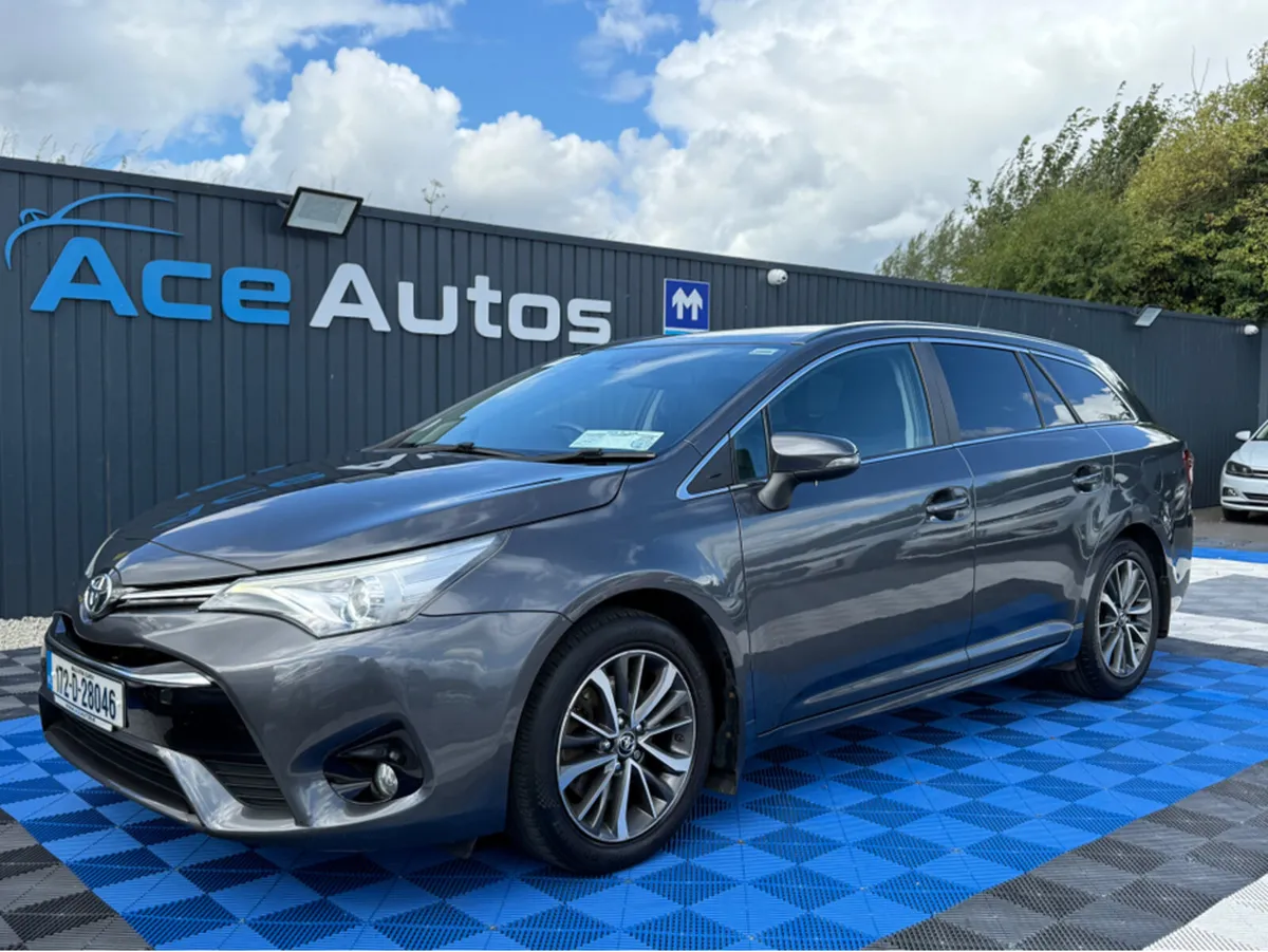 Toyota Avensis BUSINESS EDT - 2.0L DIESEL - MANUAL - Image 3