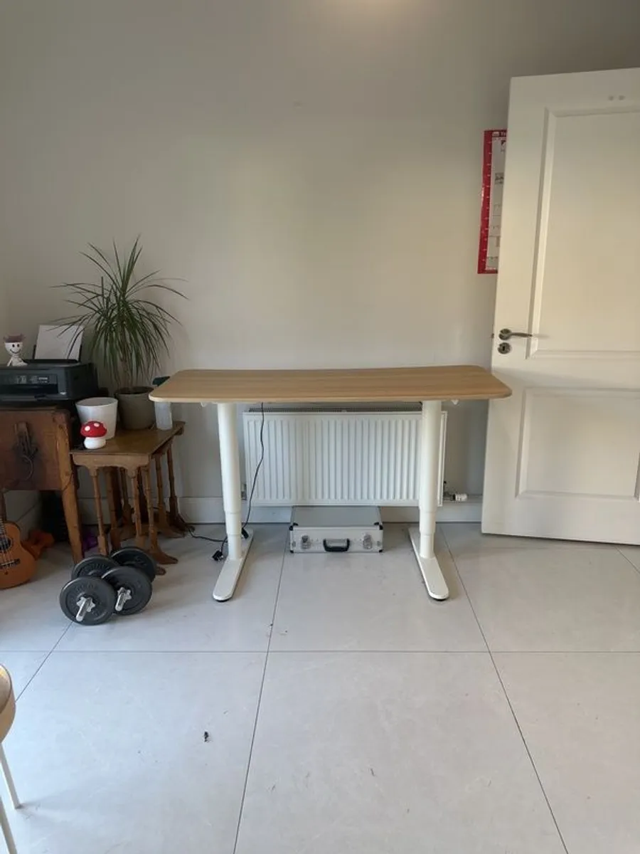 IKEA Sit/Stand Desk - Electric