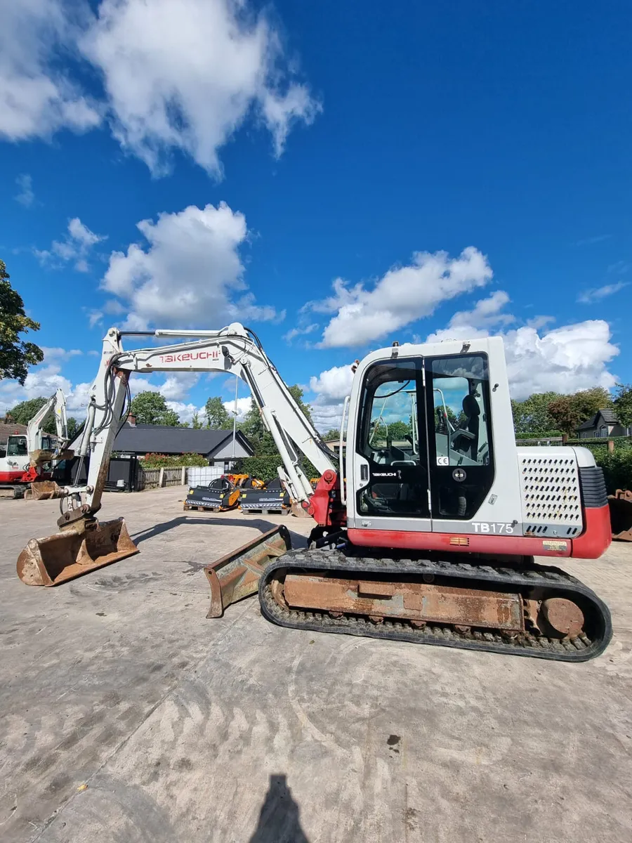 2005 TAKEUCHI TB175 - Image 2