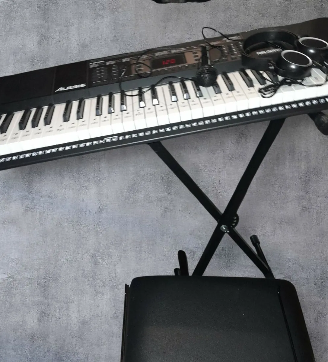 Unused Alesis keyboard, stand,seat,mic - Image 1