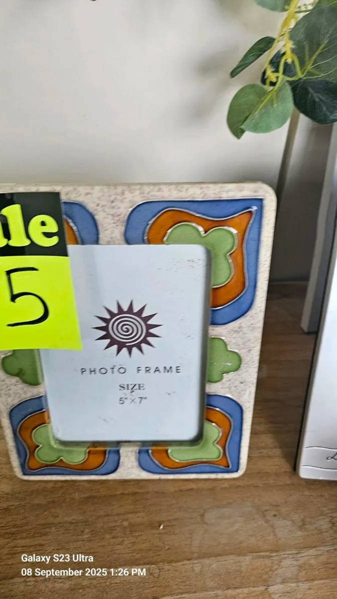 Pictures and picture frames - Image 4