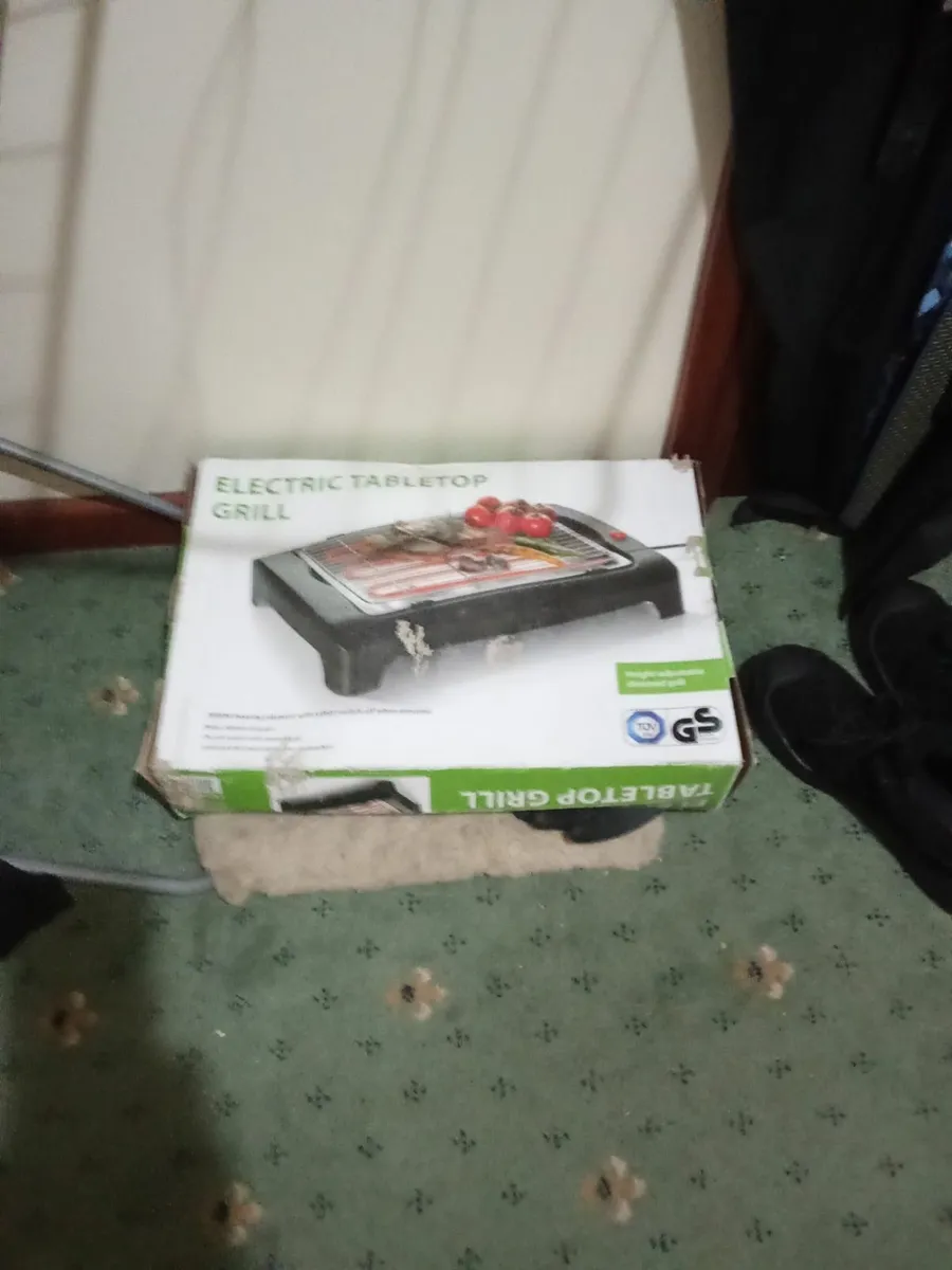 Electric grill top brand new never used
