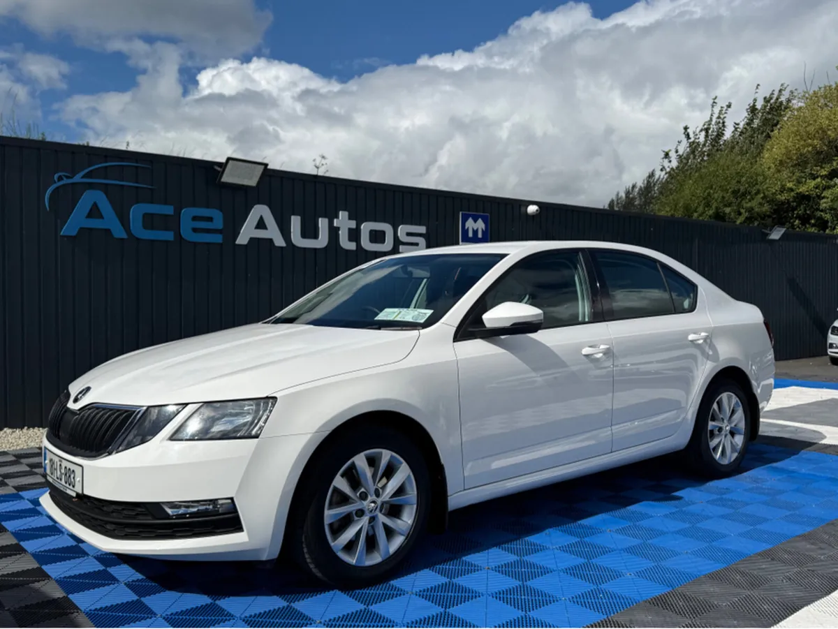 Skoda Octavia AMBITION - 1.0L PETROL - MANUAL - 12 - Image 3