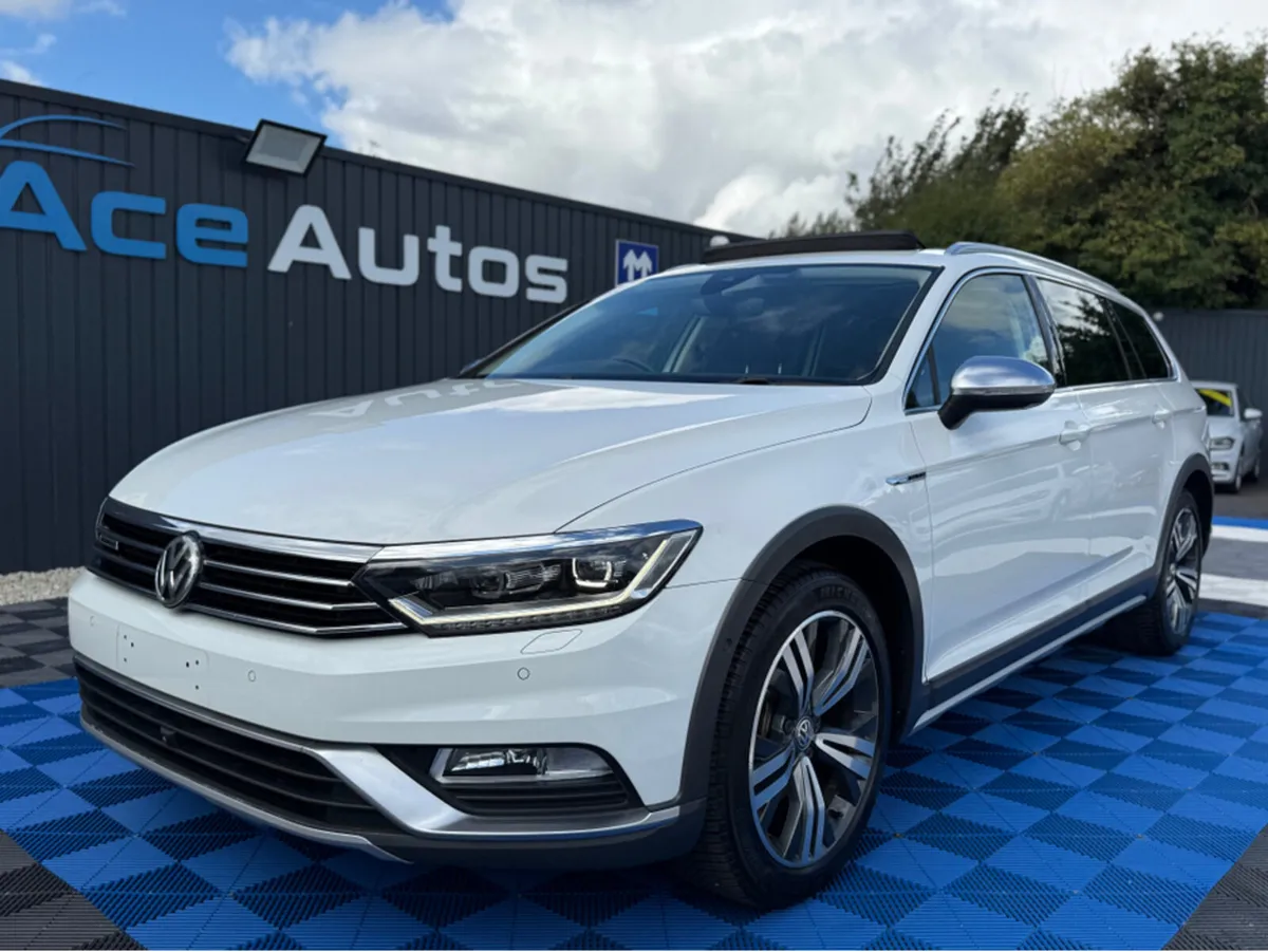 Volkswagen Passat ALLTRACK 4WD - 2.0L DIESEL - AUT - Image 2