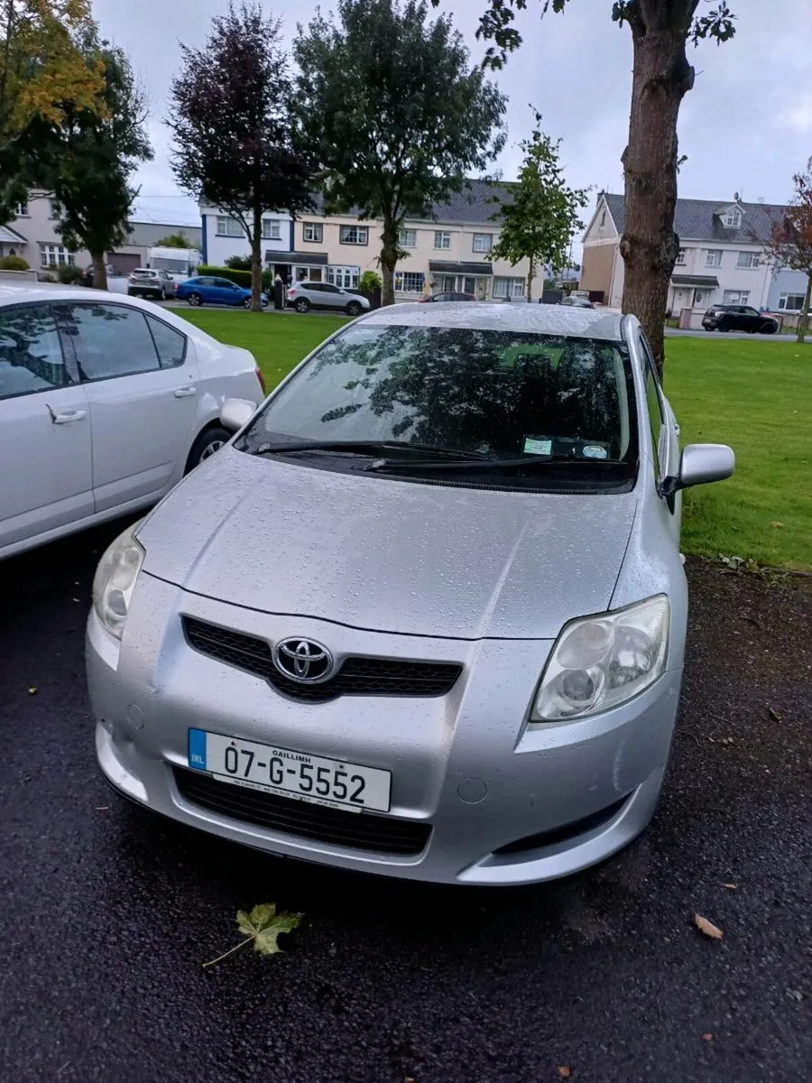 Toyota Auris 2007 diesel - Image 1