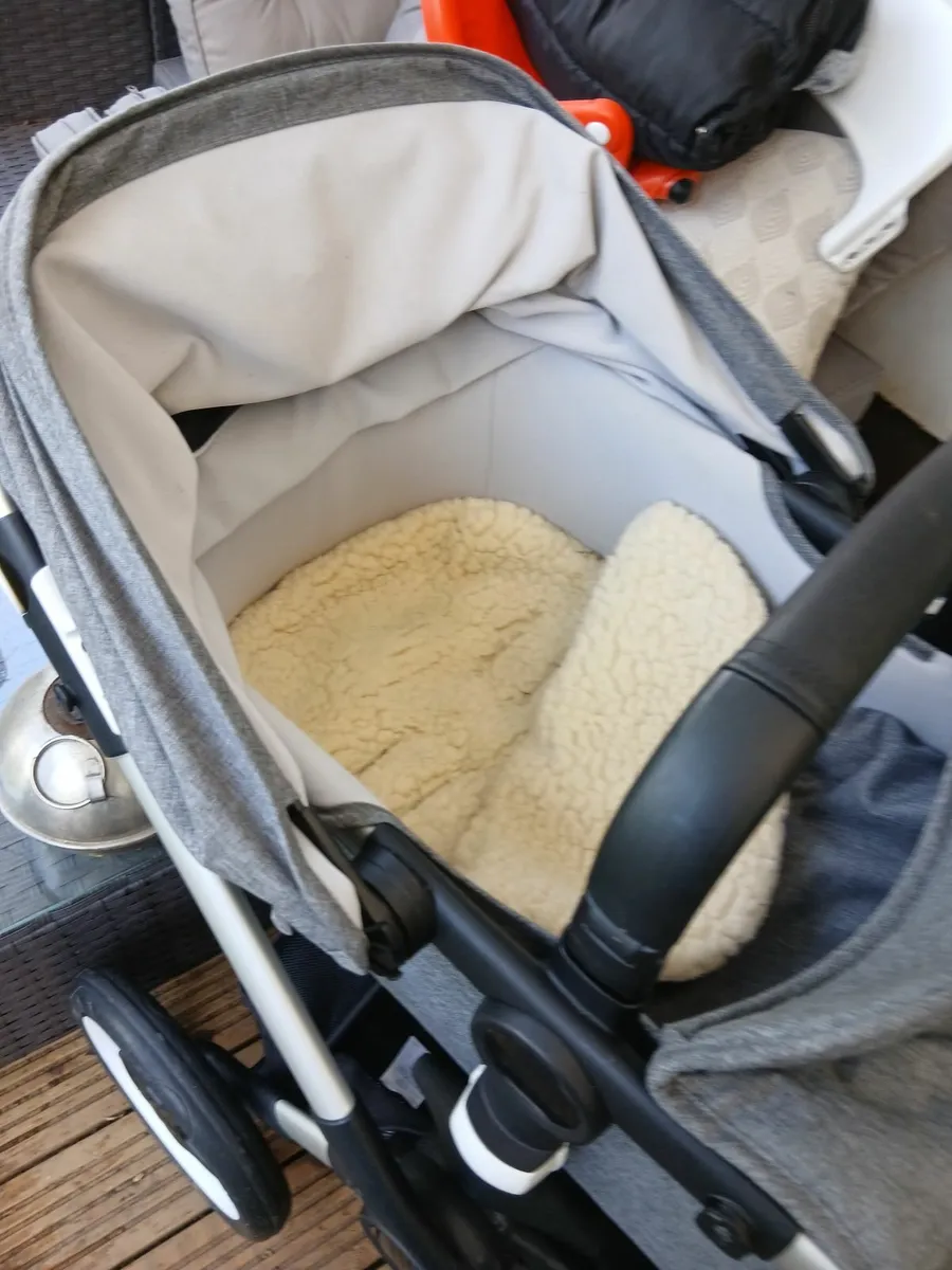 Pram/stroller - Image 2