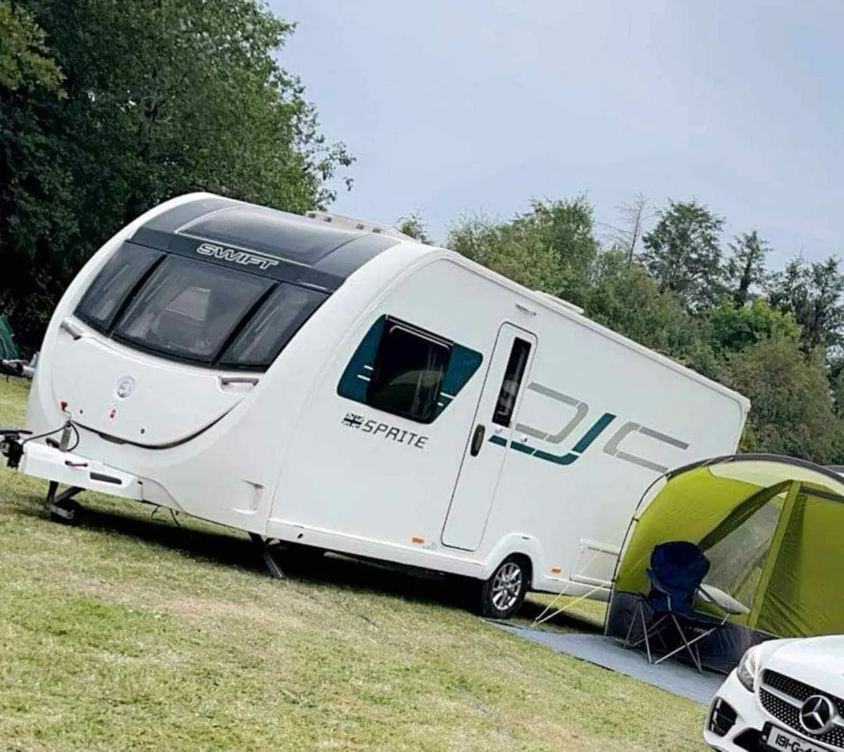 Caravan - Image 1