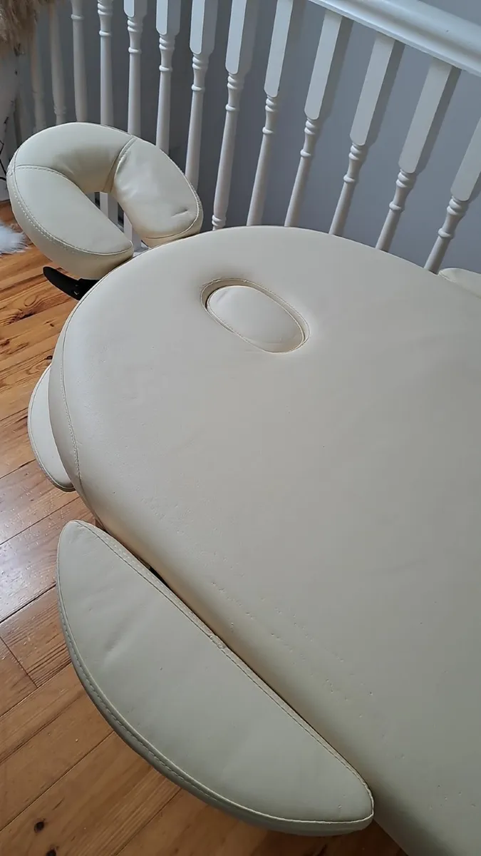 Massage bed - Image 1