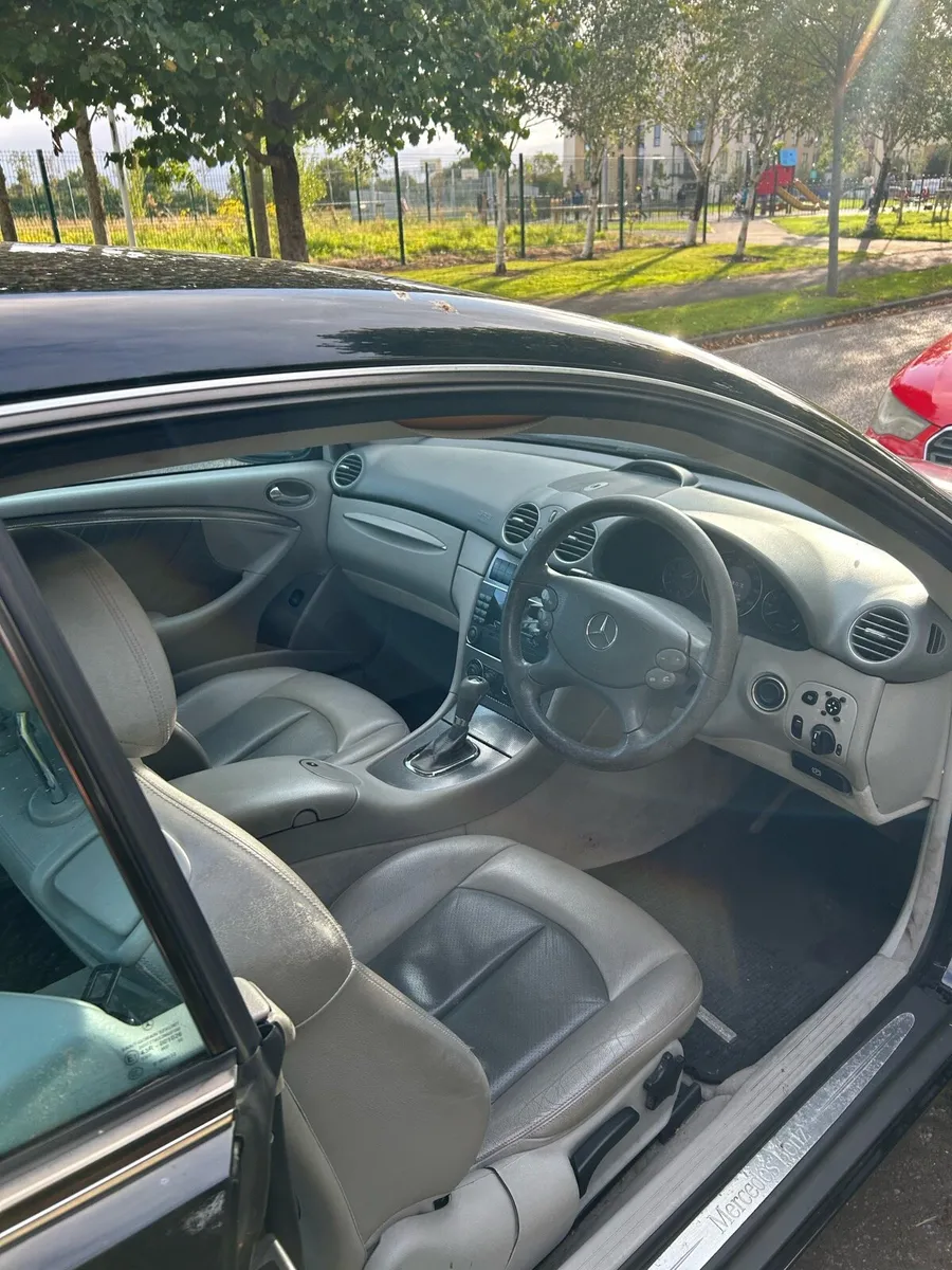 Car - Image 3