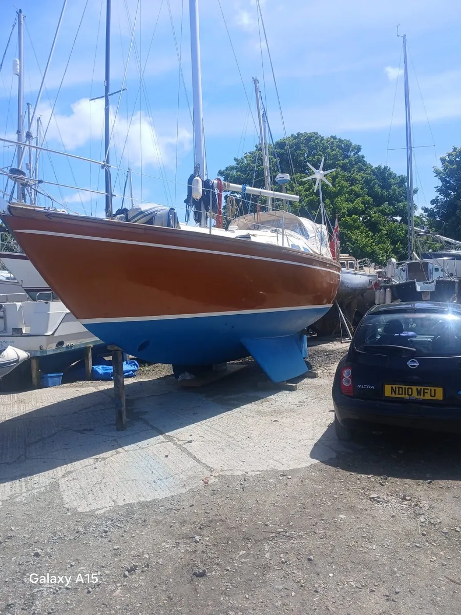 Sovereign 32 yacht - Image 2