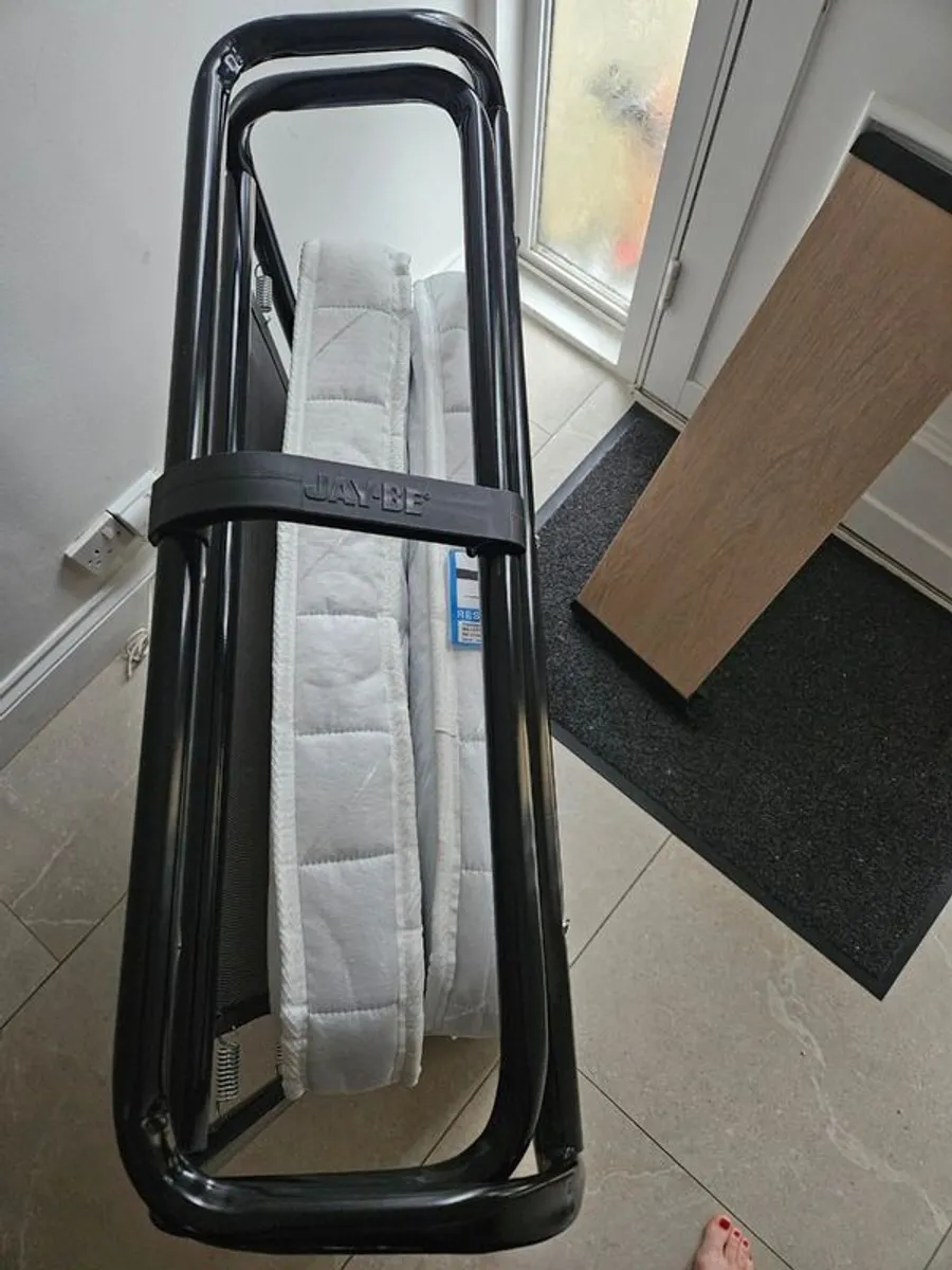 Jay-be Revolution Folding bed with Pocket Sprung Mattress - 2ft6 - Image 3