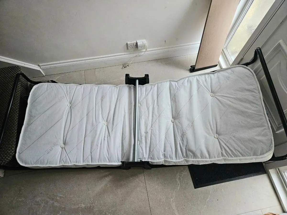 Jay-be Revolution Folding bed with Pocket Sprung Mattress - 2ft6 - Image 4
