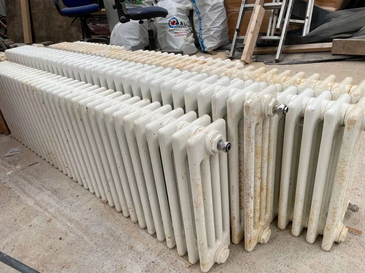 Cast iron radiators - Image 1
