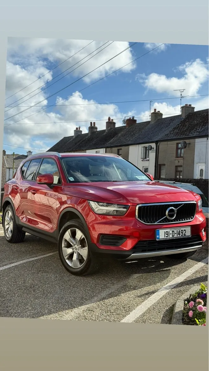 VOLVO XC40 T3  ESTATE/JEEP  Nct 2027 , warranty - Image 1