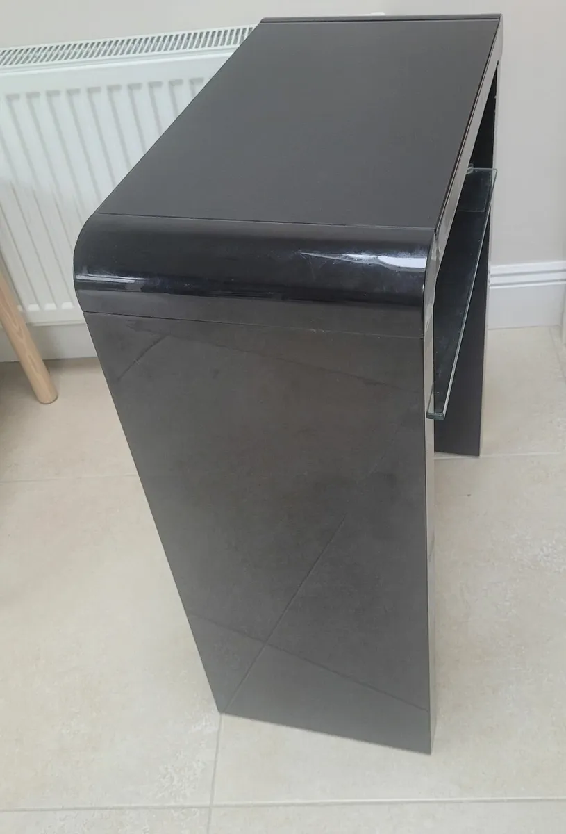 Black console table - Image 2