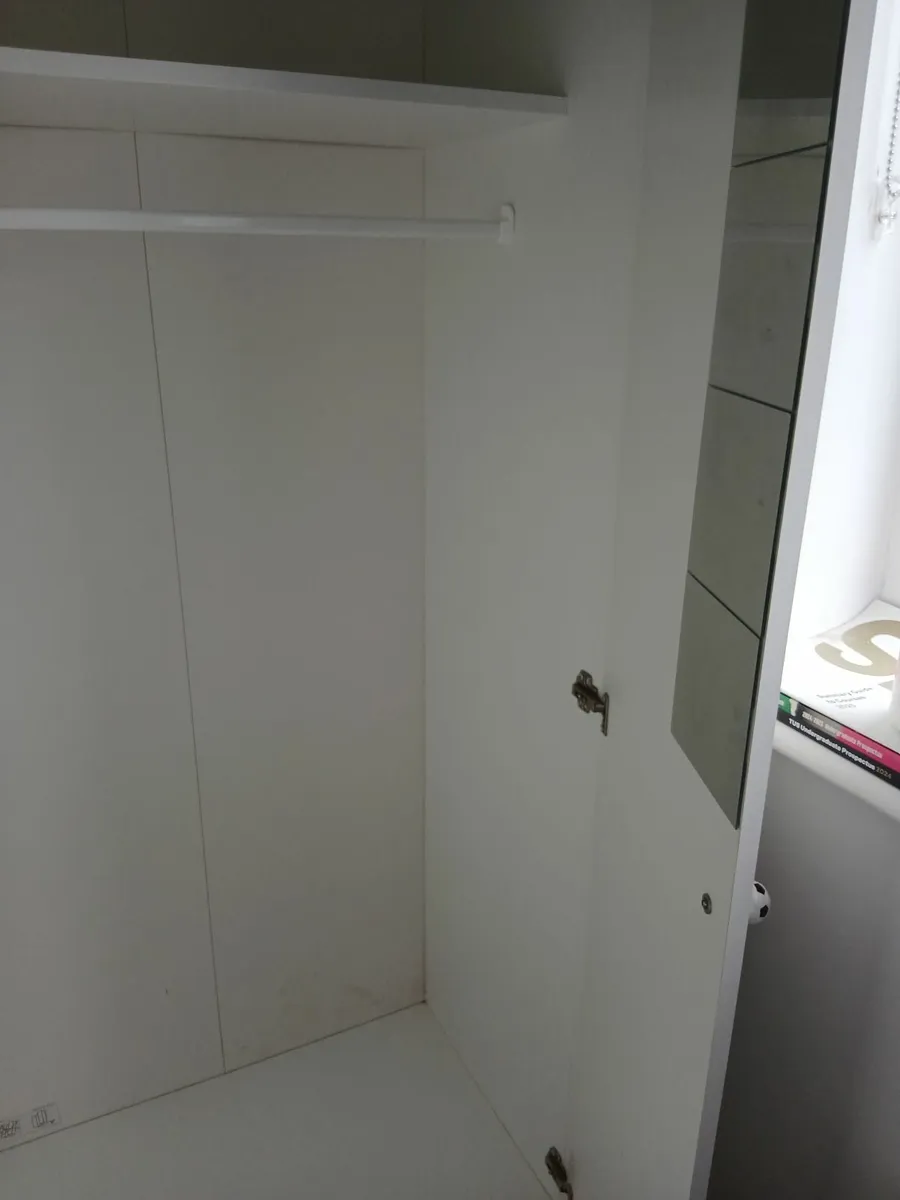 Bed and wardrobe - Image 4