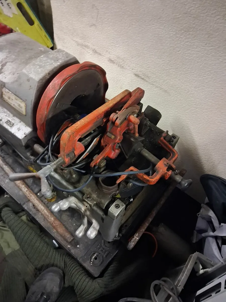 Pipe Threading machines x 2 - Image 4