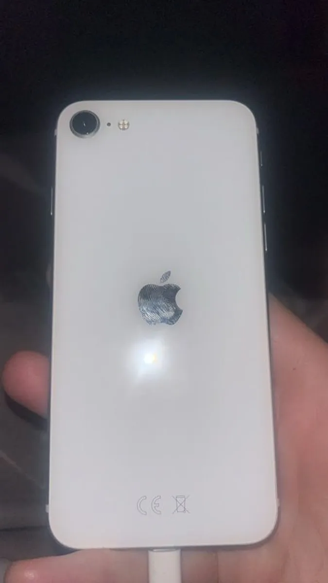 iPhone XR white - Image 2