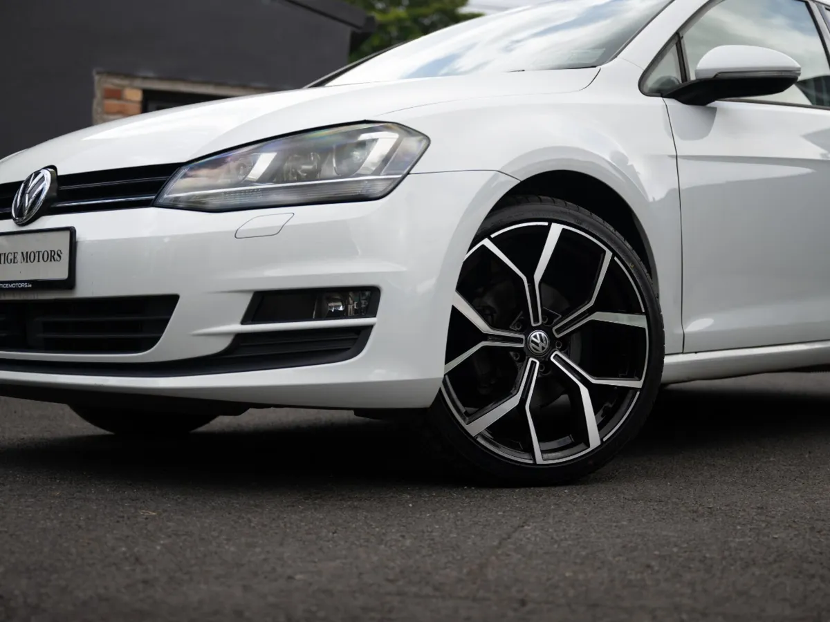 2014 VOLKSWAGEN GOLF 1.2 TSI AUTO - Image 3