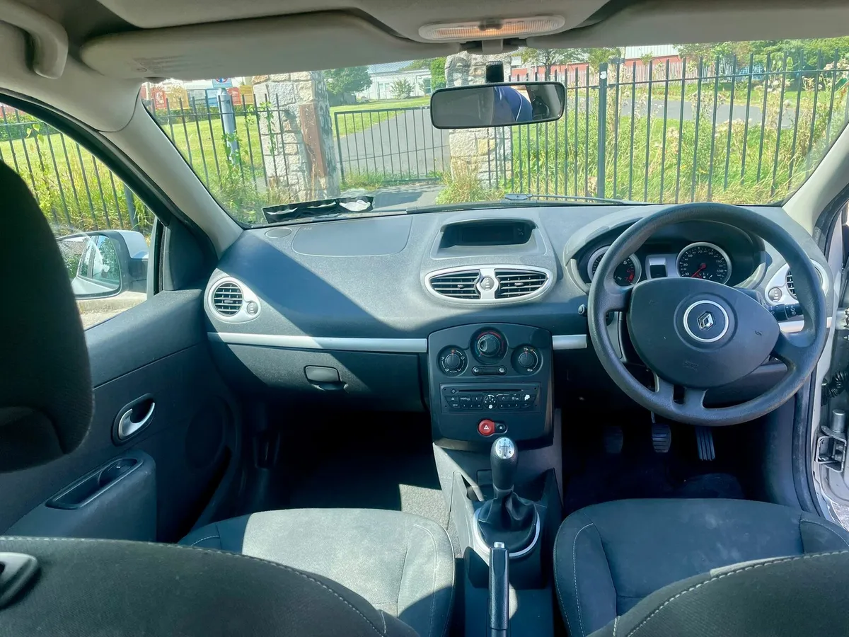 2010 Renault Clio iMusic - Image 3