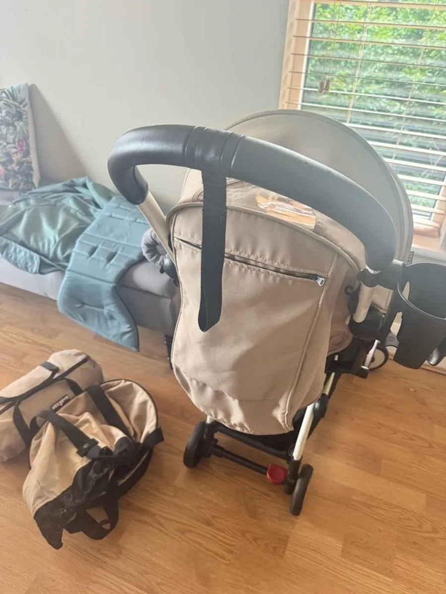 stroller - Image 2