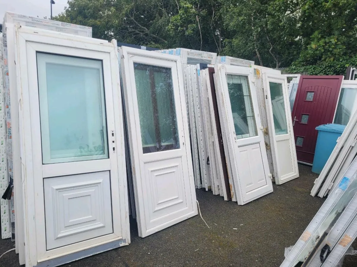 Toms pvc doors D22PP30 - Image 1
