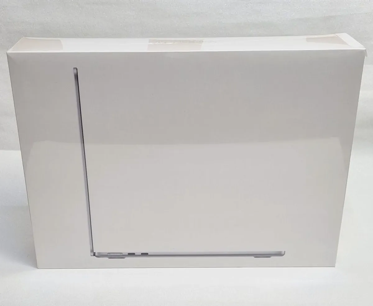 Macbook Air M4 - New Sealed