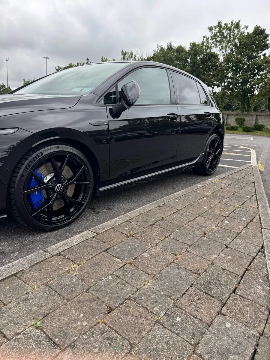 Genuine wheels &brand new tyres - Image 2