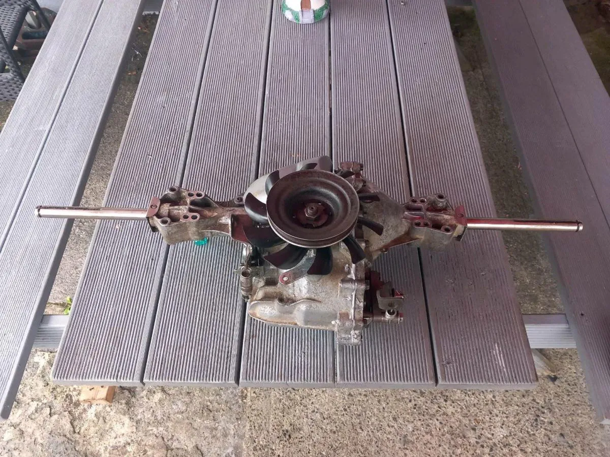 Hydro-gear hydrostatic T2 transmission for sale - Image 1