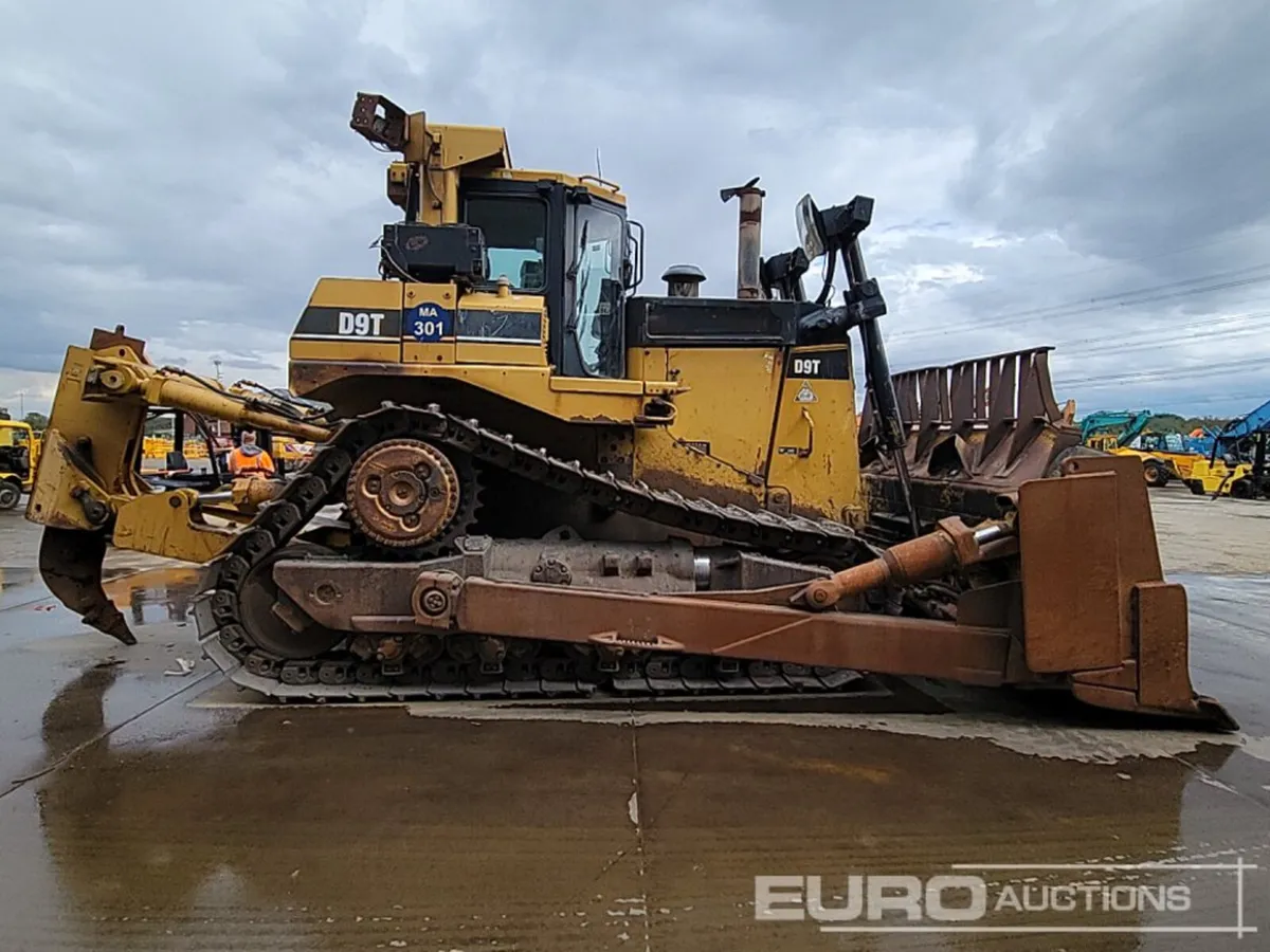 CAT D9T - Image 4