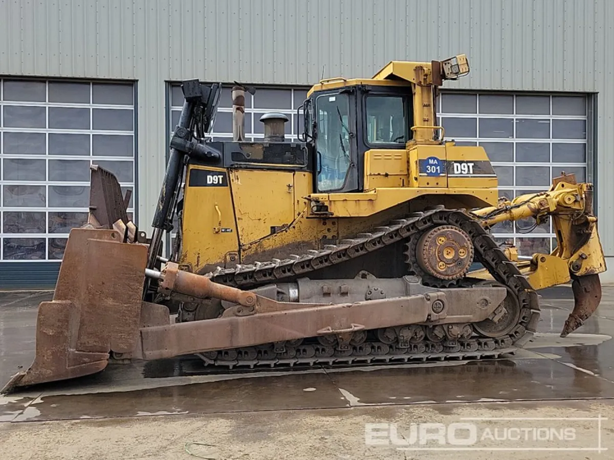 CAT D9T - Image 2