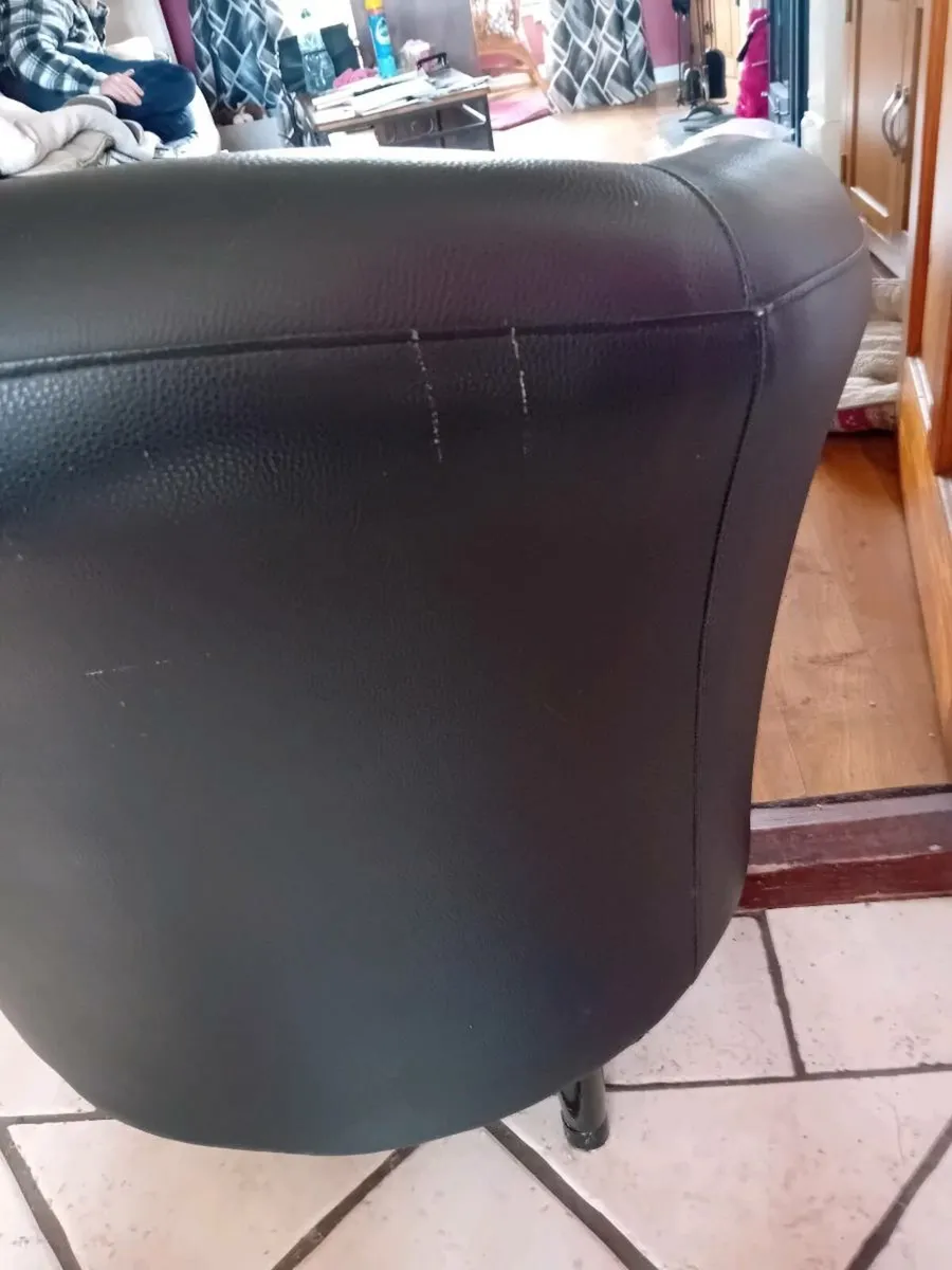 Tub chair leatherette  black - Image 3