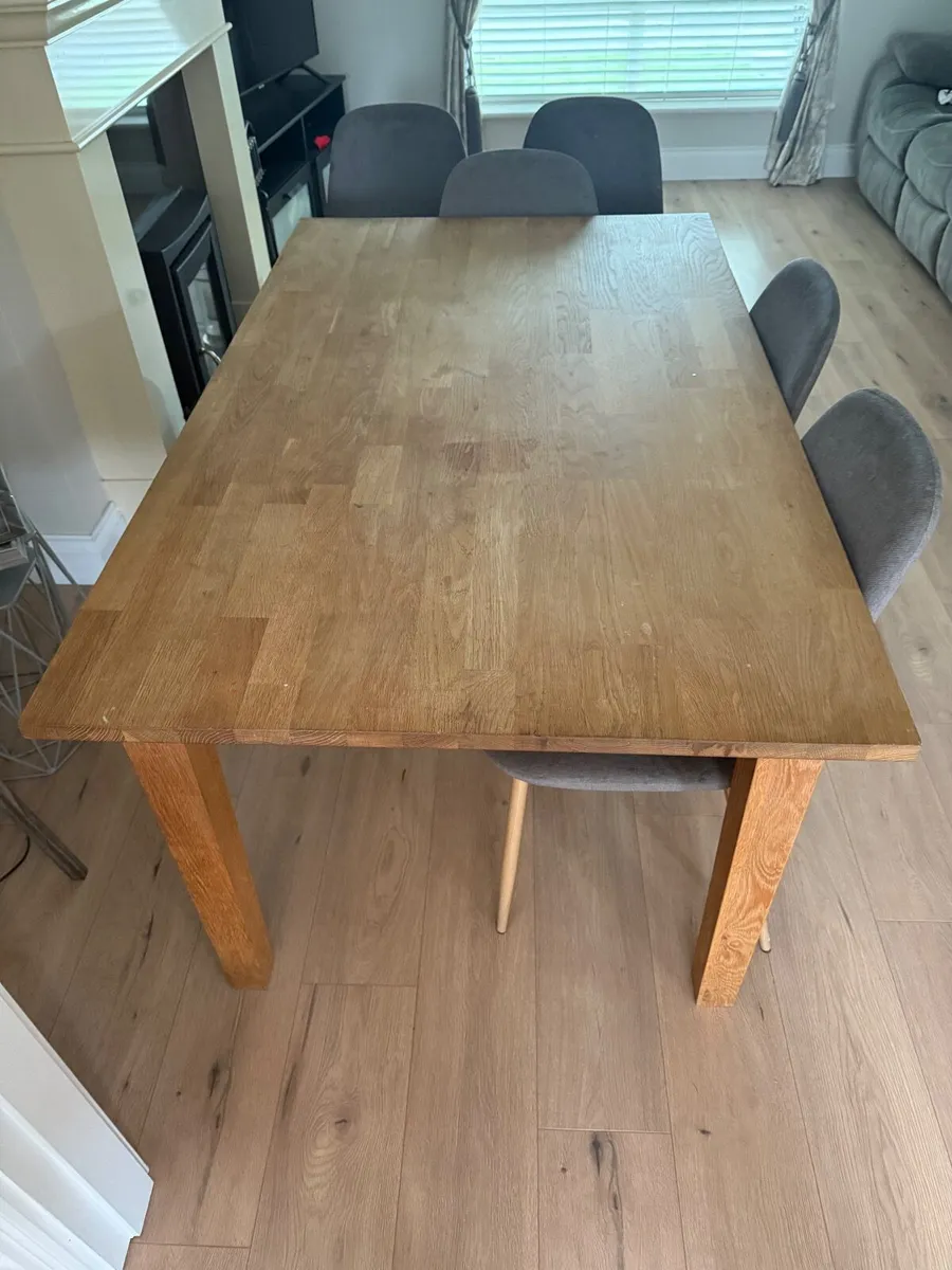 Dining table free - Image 4